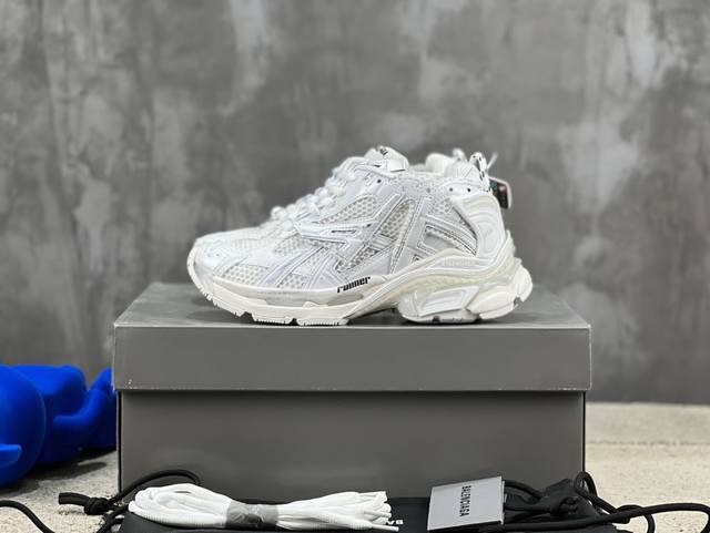 顶级版本 Balenciaga 巴黎世家runner运动鞋 尺码 35 36 37 38 39 40 41 42 43 44 45 46 不含皮运动鞋 网布材质