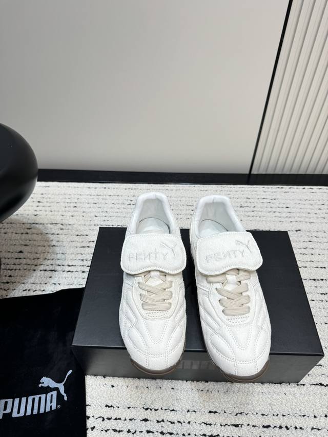 Fenty X Puma的最新联名 24Vs春夏爆款 圆头翻盖运动休闲鞋 潮流圈又一大事件发生 被无数潮人翘首以盼的王炸联名fenty X Puma竟然回归了