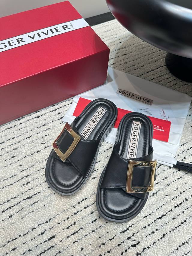 Roger Vivier Rv最新系列 厚底 拖鞋 爆款 众多网红最爱释合运动活力与时尚设