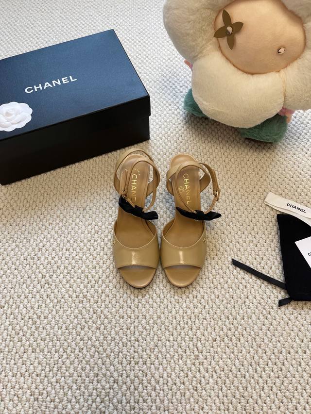 Chanel 24Ss开春手工坊玛丽珍蝴蝶结系列 经典鱼嘴蝴蝶结设计 鞋面牛皮 内里羊皮 真皮大底 跟高8Cm Size:35-40