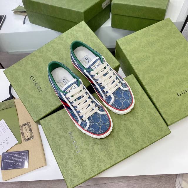 冲量价: Gucci2023走秀新款，抢先力作，独家首发 Gucci Tennis 1977系列，情侣gg专柜同款一比一运动帆布鞋！购入原版1：1复刻，原版t冲