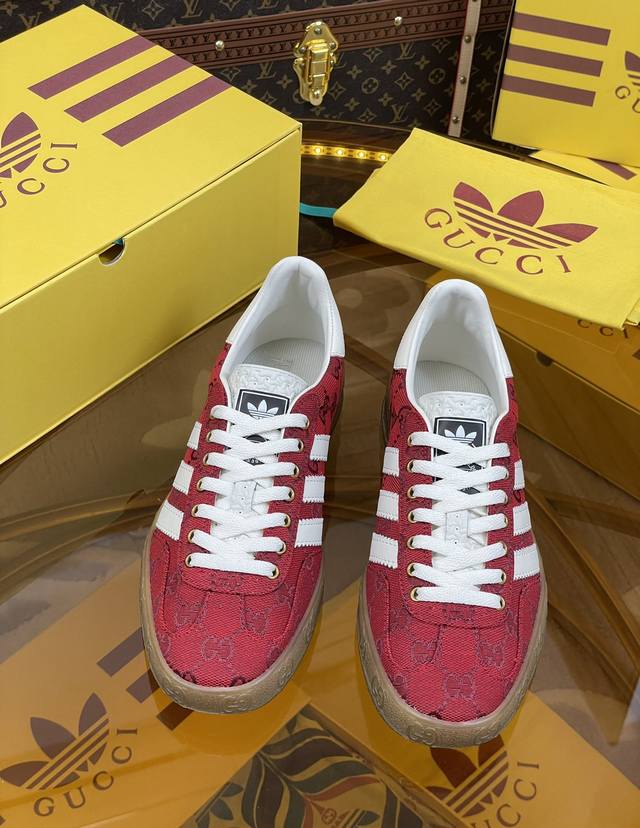 出厂价 Gucci Adida S古驰三叶草 联名款 意大利2022时装周走秀款 德训鞋休闲鞋 独家首发#正确拼接联名鞋盒 内附鞋带 同步专柜#Gucci Ad