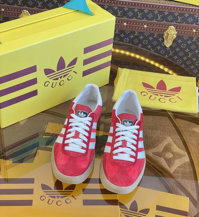 出厂价 Gucci Adida S古驰三叶草 联名款 意大利2022时装周走秀款 德训鞋休闲鞋 独家首发#正确拼接联名鞋盒 内附鞋带 同步专柜#Gucci Ad