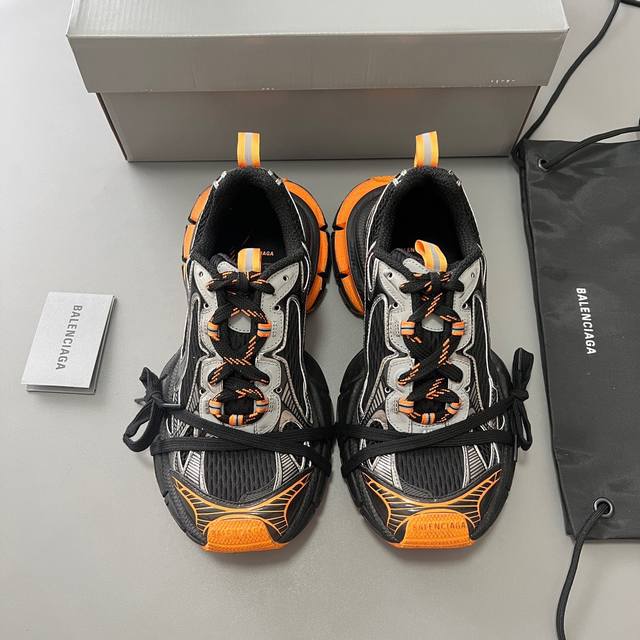 纯原版本balenciaga Phantom Sneaker 巴黎世家全新做旧十代黄色潮流跑鞋 在延续 Track Trainer 户外轮廓和复杂鞋面结构的同时