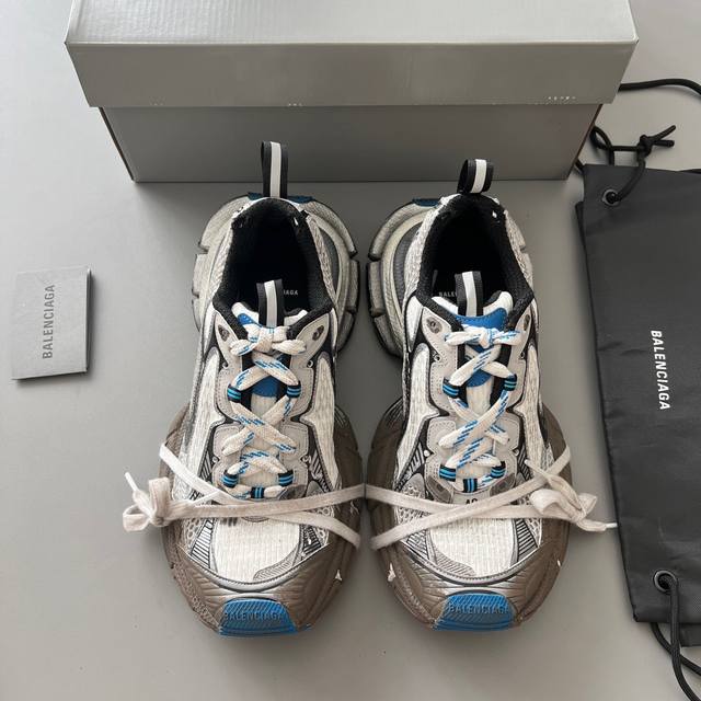 纯原版本balenciaga Phantom Sneaker 巴黎世家全新做旧十代黄色潮流跑鞋 在延续 Track Trainer 户外轮廓和复杂鞋面结构的同时