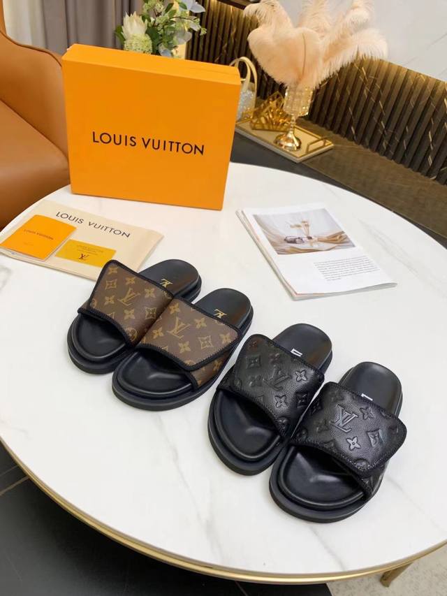 Louis Vuitton 路易威登221 2021春夏最新爆款魔术贴系列 情侣款厚底拖鞋 代购级别稀品上新 此款是明星大网红的最爱 简约大气的一款凉鞋 一眼就