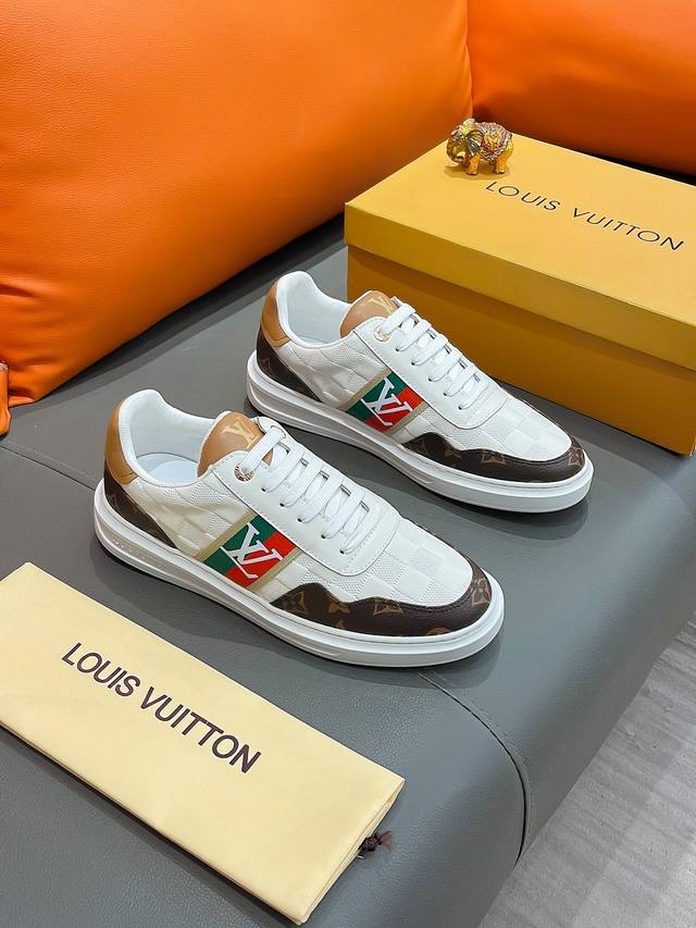 商品名称：Louis Vuitton 路易 威登 正规码数: 38-44 休闲鞋 商品材料：精选 进口牛皮鞋面，柔软羊皮内里；原厂大底。