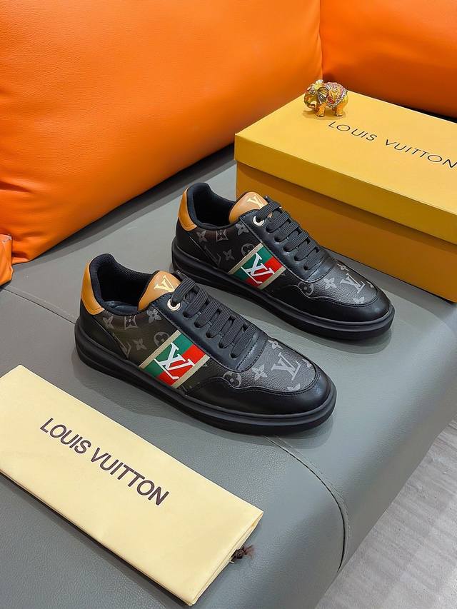 商品名称：Louis Vuitton 路易 威登 正规码数: 38-44 休闲鞋 商品材料：精选 进口牛皮鞋面，柔软羊皮内里；原厂大底。