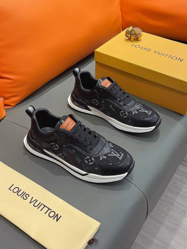 商品名称：Louis Vuitton 路易 威登 正规码数: 38-44 休闲鞋 商品材料：精选 进口牛皮鞋面，柔软羊皮内里；原厂大底。