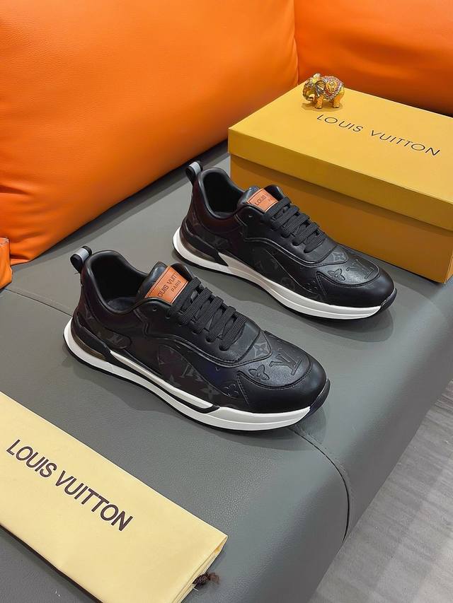 商品名称：Louis Vuitton 路易 威登 正规码数: 38-44 休闲鞋 商品材料：精选 进口牛皮鞋面，柔软羊皮内里；原厂大底。