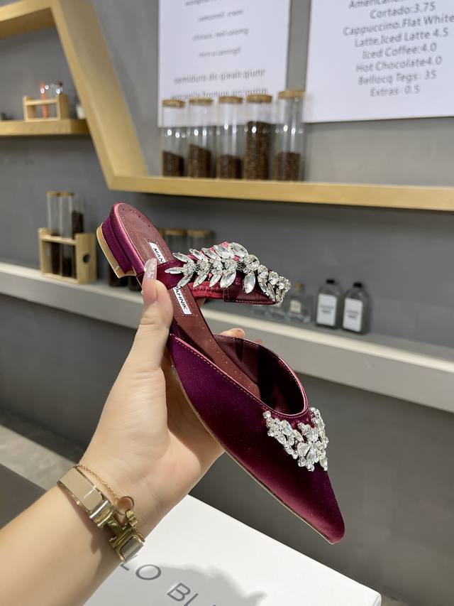 顶级版本 Manolo Blahnik 四季经典款 施华洛世奇水晶丝绸缎面穆勒鞋平跟鞋 Manol* Blahni*莫罗 伯拉尼克尖头绸缎麦穗水钻拖鞋 原版套楦