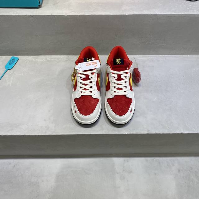 Nk Dunk Low 2个版本 蒸汽木偶 龙年限定 赤龙传说 全套原厂楦头原纸板数据档案倾力打造 原汁原味莞产 极致还原 圈内最强针车工艺 高端零售指定版 广