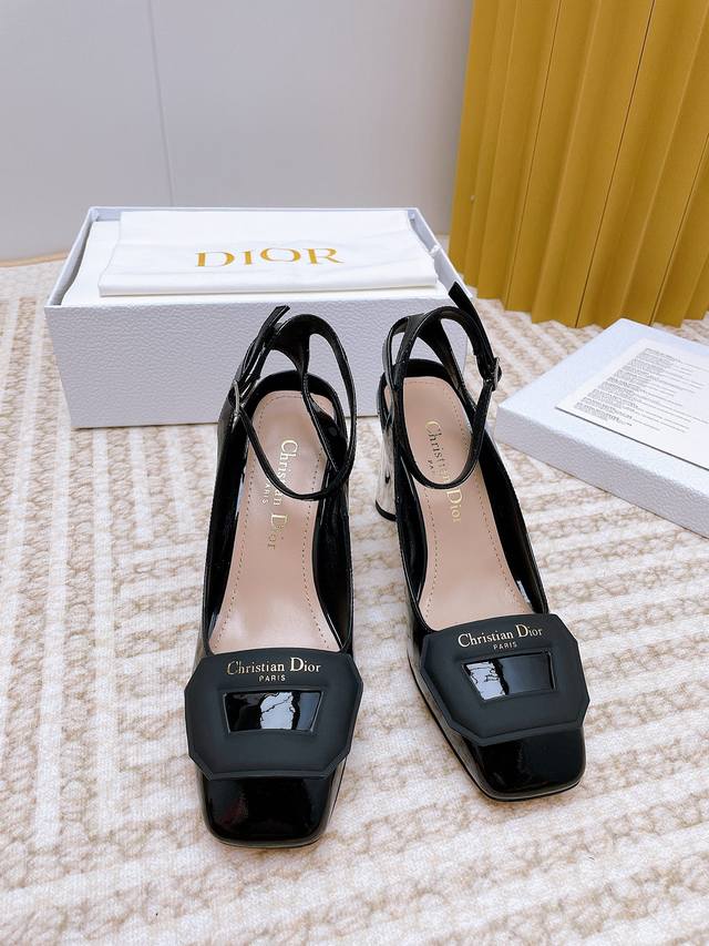 出厂 Dior 迪奥 2023春夏最新时装秀高定day系列复古罗马风果冻色娃娃女鞋 Cd字母logo方扣高跟拼色凉拖鞋 粗跟方头玛丽珍芭蕾舞鞋 原版开发顶级高端