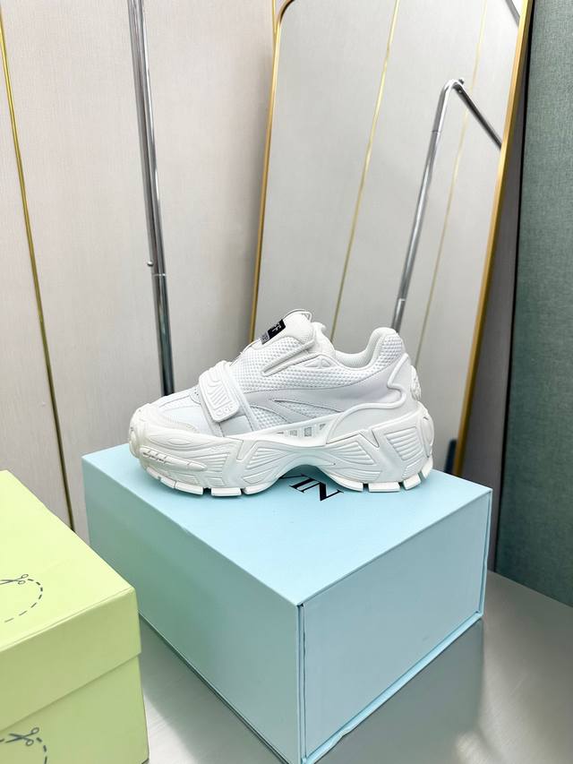 独家高版本 2023秋冬季off- White ”Lunar Delivery“时装秀情侣休闲系列 厚底魔术贴情侣休闲鞋 依于brahim Kamara的家乡灵