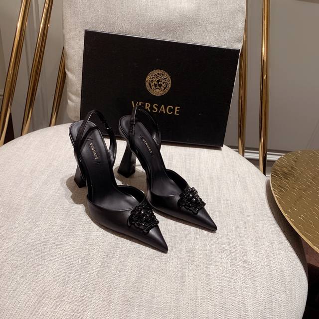 厂批 Versace 最高版本 范思哲 早春新款小尖头高跟鞋 _______________________________ 海外热销冠军 Yb一致原鞋开发楦型