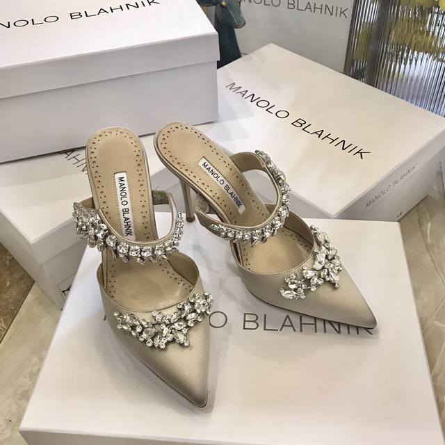 工厂价 Manolo Blahnik 90毫米“Lurum”施华洛世奇水晶丝绸缎面穆勒鞋高跟鞋，码数35-39 34、40、41、42定做不退换