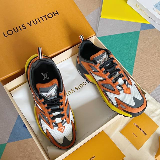 顶级版本： Lv 路易威登runner Tatic 运动鞋 老爹鞋 L家2022 春夏秀场推出 Lv Runner Tatic 运动鞋 驴牌 老爹鞋 复古跑鞋