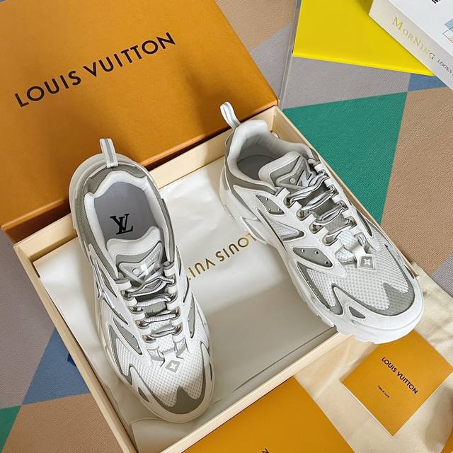 顶级版本： Lv 路易威登runner Tatic 运动鞋 老爹鞋 L家2022 春夏秀场推出 Lv Runner Tatic 运动鞋 驴牌 老爹鞋 复古跑鞋