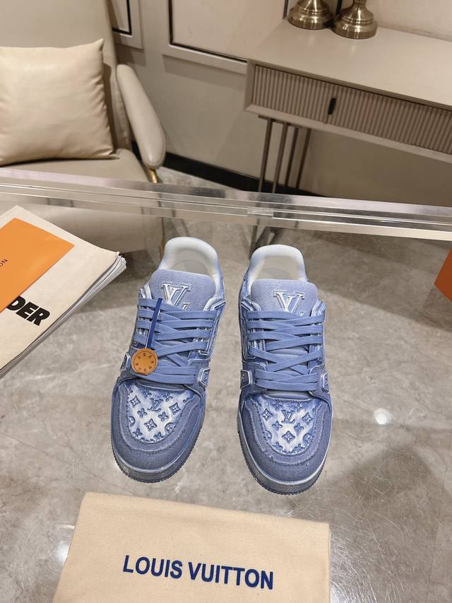 顶级版本 Louis Vuitton 复刻版 Lv24秋冬新款 淋胶运动鞋 Trainer运动鞋板鞋 情侣款 35-45