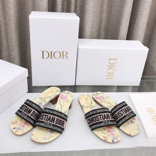 平底 高跟 Dior ~D家2023新款女拖鞋 ，字母logo立体刺绣凉鞋 鞋面：鞋面原版一致高温水溶棉质电绣科技面料 内里：水染羊皮内里 大底：意大利真皮大底