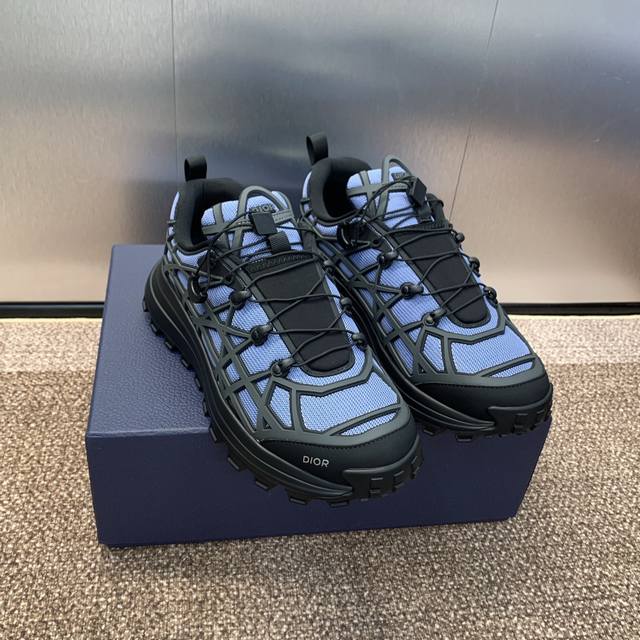 工厂价 迪奥 2023春夏走秀高定新款摩登低帮休闲男鞋 Dior B31 Runner 抽绳系带拼色老爹鞋 Cd明星同款藤格纹图案字母logo厚底圆头时尚夜光运