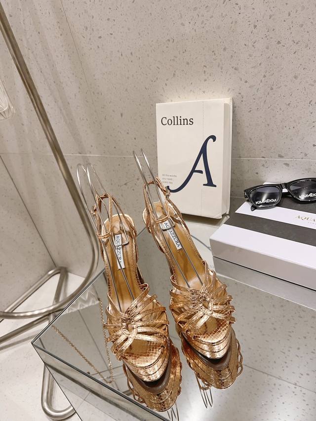 鱼嘴蛇纹水台 Aquazzura Zp 原版开模 原版扣开模 附带原版定制蛇纹羊皮 大底金色标志性菠萝微标赋予单品丰富的品牌内涵与奢华的外观单品真皮大底羊皮鞋垫