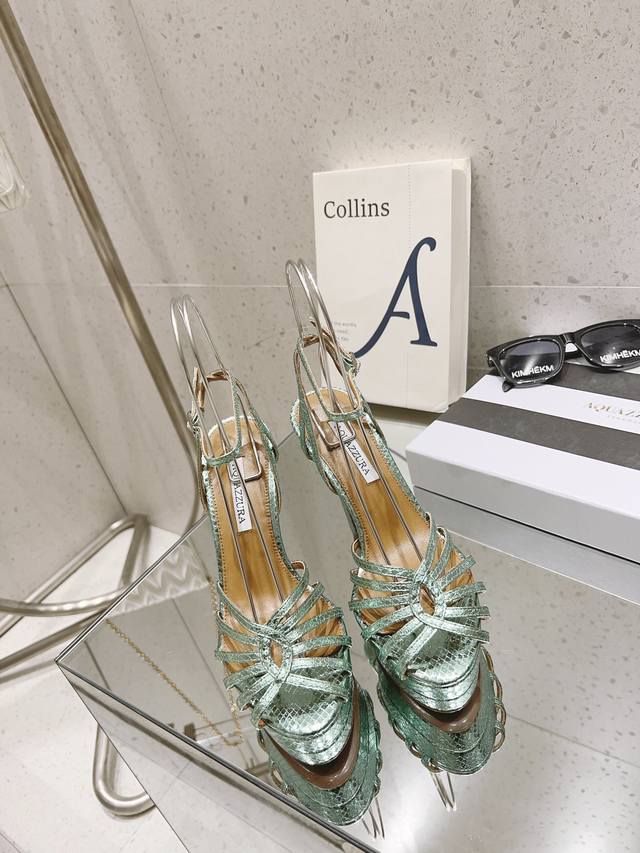 鱼嘴蛇纹水台 Aquazzura Zp 原版开模 原版扣开模 附带原版定制蛇纹羊皮 大底金色标志性菠萝微标赋予单品丰富的品牌内涵与奢华的外观单品真皮大底羊皮鞋垫