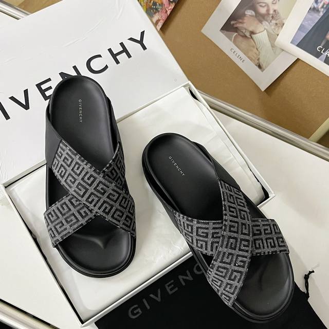 顶级版本： Givenchy纪梵希 夹脚 一字拖 交叉凉鞋 厚底 拖鞋 沙滩鞋 原版购入开发 做货 2024夏季新款黑马单品,海内外时尚博主纷纷上脚大秀，火遍海