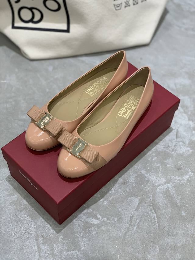 工厂价 Salvatore Ferraga*O 菲拉*慕经典款vara蝴蝶结圆头芭蕾舞单鞋 Vara真的是菲拉*慕家最经典最值得入手的一双鞋，可盐可甜！圆头、蝴