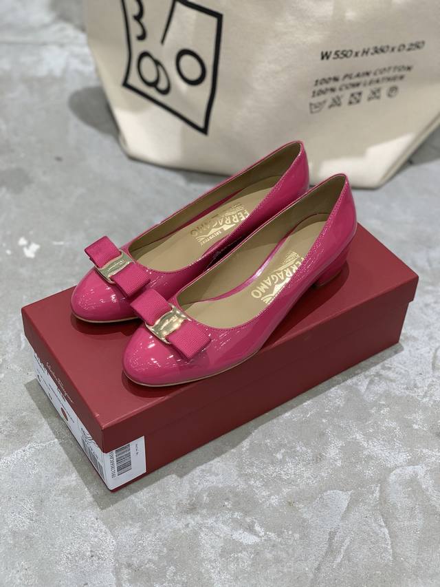 工厂价 Salvatore Ferraga*O 菲拉*慕经典款vara蝴蝶结圆头芭蕾舞单鞋 Vara真的是菲拉*慕家最经典最值得入手的一双鞋，可盐可甜！圆头、中