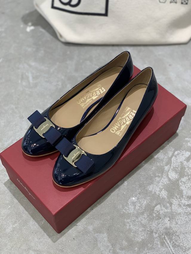 工厂价 Salvatore Ferraga*O 菲拉*慕经典款vara蝴蝶结圆头芭蕾舞单鞋 Vara真的是菲拉*慕家最经典最值得入手的一双鞋，可盐可甜！圆头、中