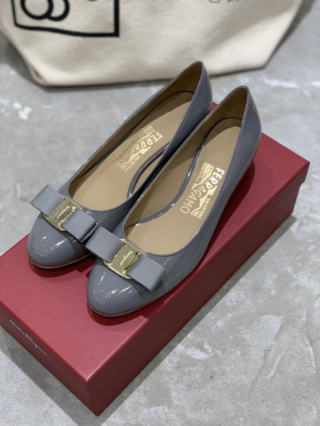 工厂价 Salvatore Ferraga*O 菲拉*慕经典款vara蝴蝶结圆头芭蕾舞单鞋 Vara真的是菲拉*慕家最经典最值得入手的一双鞋，可盐可甜！圆头、中