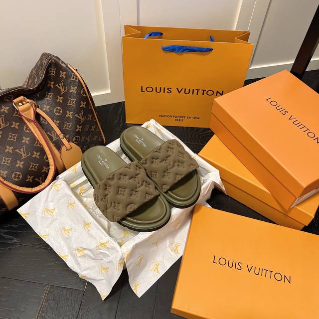 橙子出厂价 Louis Vuitton 路易威登 Lv魔术贴拖鞋 凉拖 情侣款 码数：35-44