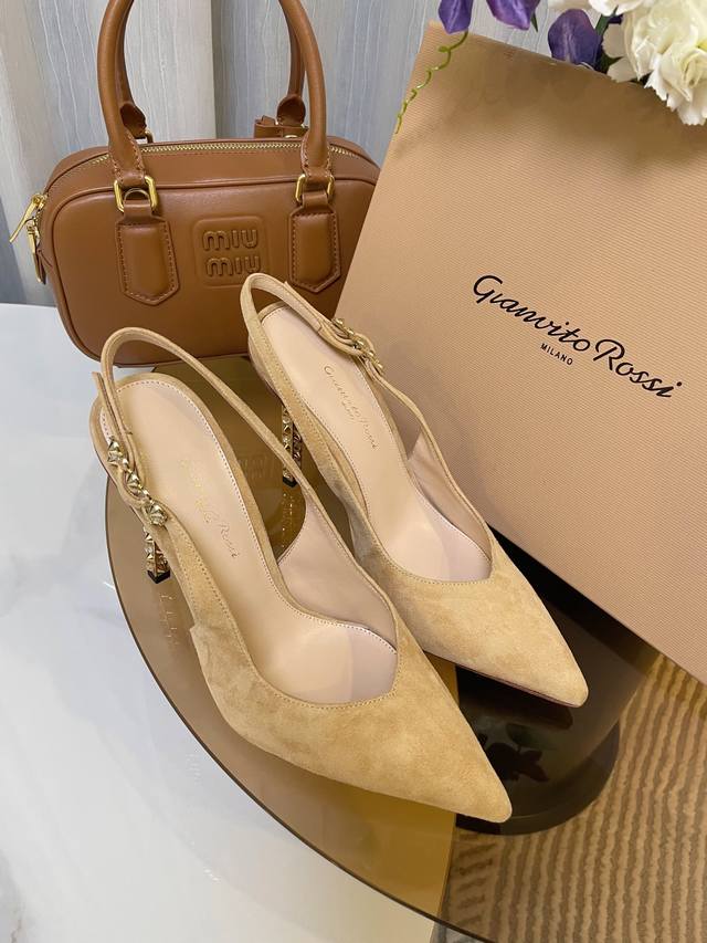 Gr Gianvito Rossi 高跟鞋，意大利米兰秀场奢侈品牌 Gr匠心工艺，秉承意大利工艺，设计理念：女人味、摩登范儿、优雅调子风格独异，鲜艳的颜色和讲究