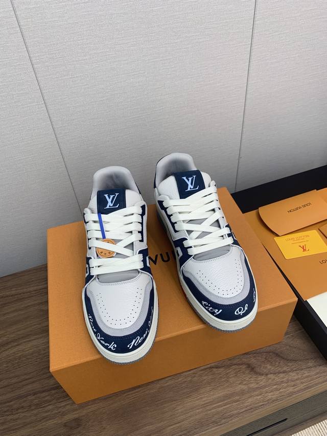 Louis Vuitton 路易威登 Trainer Sneaker 时尚百搭低帮休闲板鞋 男女同款 飞机盒 顶级版本 胖嘟嘟 牛仔布拼皮 情侣感情杠杠款 码数