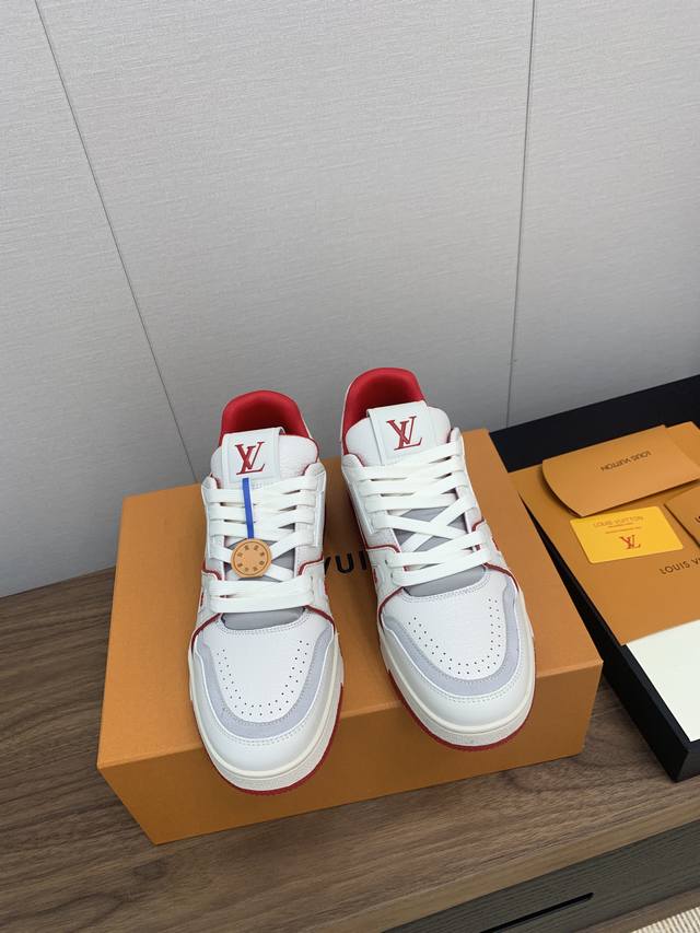 Louis Vuitton 路易威登 Trainer Sneaker 时尚百搭低帮休闲板鞋 男女同款 飞机盒 顶级版本 胖嘟嘟 牛仔布拼皮 情侣感情杠杠款 码数