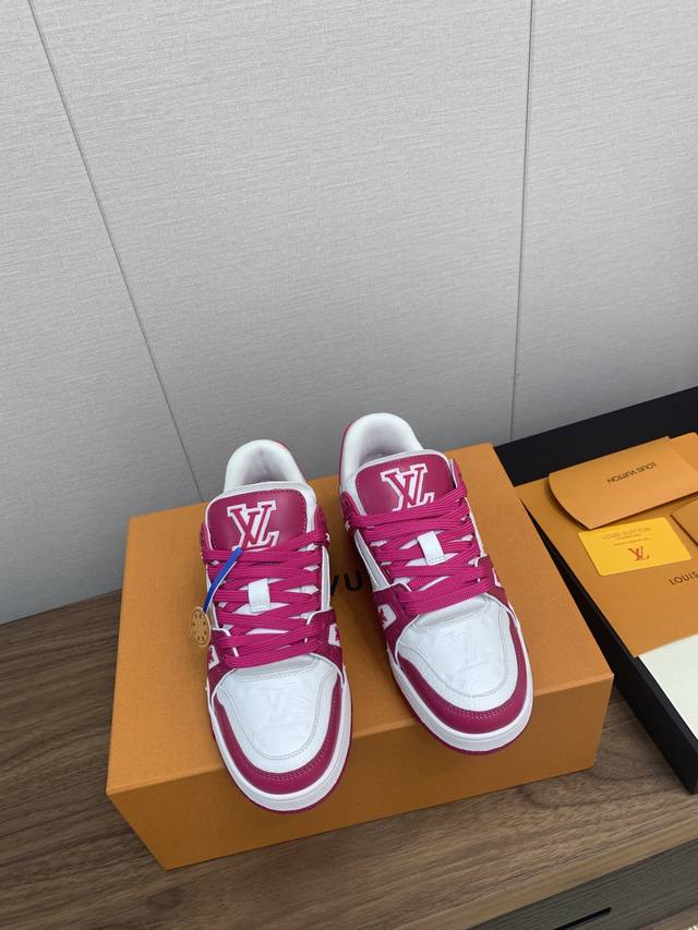 Louis Vuitton 路易威登 Trainer Sneaker 时尚百搭低帮休闲板鞋 男女同款 飞机盒 顶级版本 胖嘟嘟 牛仔布拼皮 情侣感情杠杠款 码数