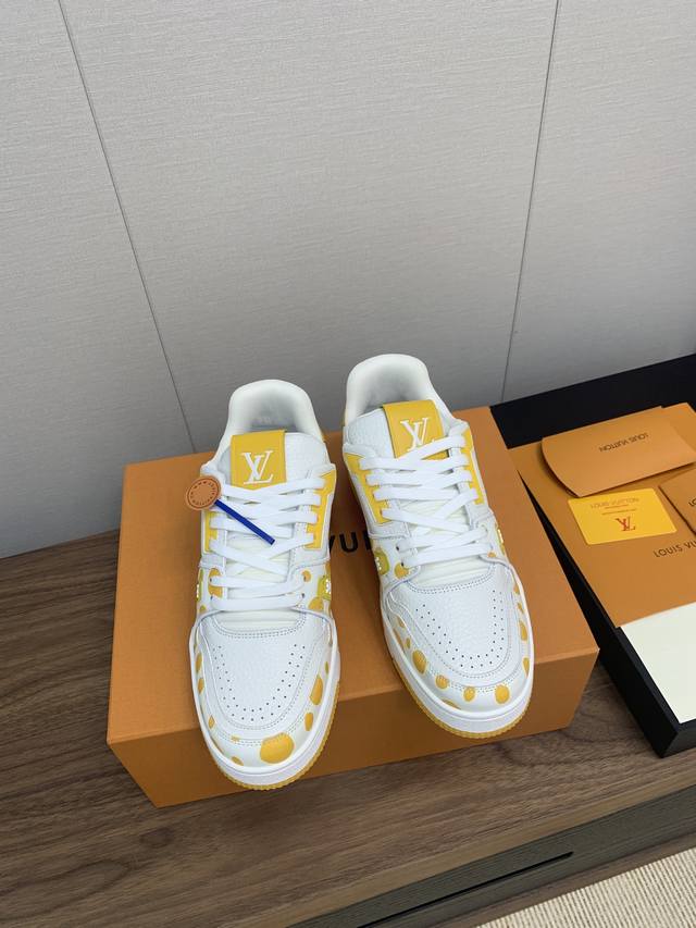 Louis Vuitton 路易威登 Trainer Sneaker 时尚百搭低帮休闲板鞋 男女同款 顶级版本 胖嘟嘟 牛仔布拼皮 情侣感情杠杠款 码数：男款3