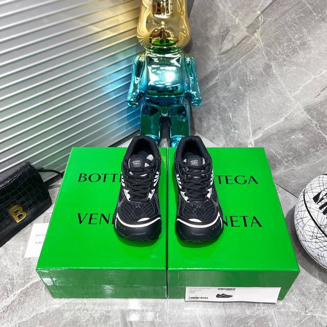 出厂 顶级版本 情侣款 Bottega Veneta葆蝶家23Ss秋冬秀款bv Orbit运动鞋 王一博 同款 情侣款休闲鞋老爹鞋！Runner运动鞋！原版购入