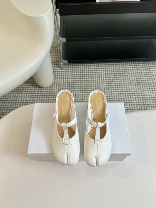 Maison Margiela 玛吉拉mm6家tabi分趾鞋2024独家新品最高版本买手代购1:1完美复刻 芭蕾舞平底分趾tabi凉鞋单鞋凉鞋 原版开模双层真皮