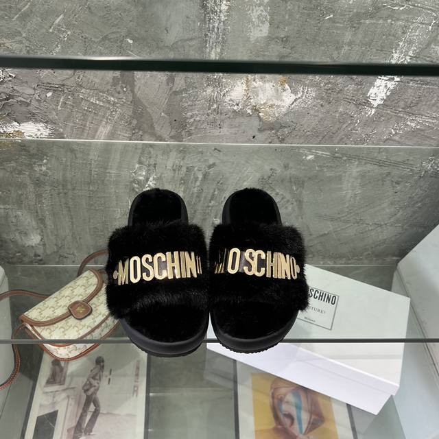 Moschino 毛毛拖鞋 全网独家发布 高端懒人拖鞋 优雅不失华丽 清凉又时髦懒人时髦女孩必备神器 码数：35-40