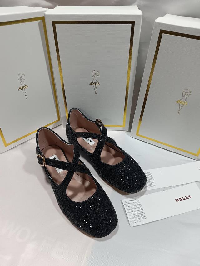 Bally 巴利 新款芭蕾风，面料格利特和猪皮内里，原版大底，码数35-39，40.41定制不退换。