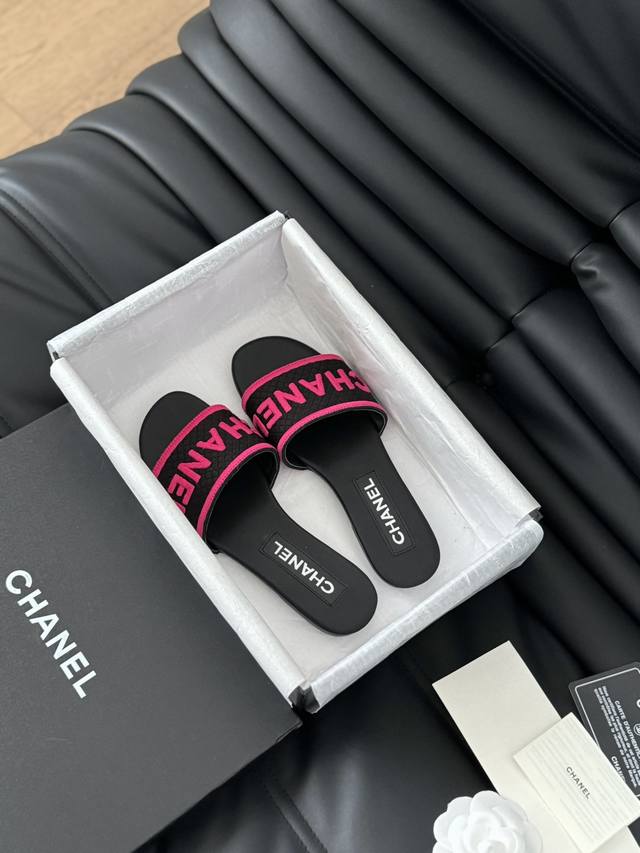 Chanel 24P新款编织刺绣字母拖鞋 编织鞋面 内里羊皮 真皮大底 Size:35-39 其他码数定做