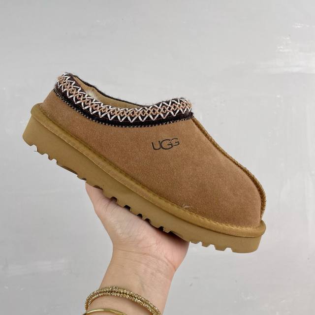 出厂： Ugg 秋冬新款塔斯曼 民族风平底雪地靴 码数：35-40