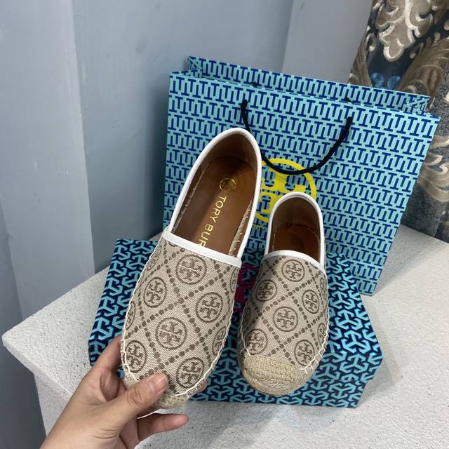 出厂： Tory Burch 夏季新款 Tb草编渔夫鞋 一脚蹬乐福鞋 码数：35-42