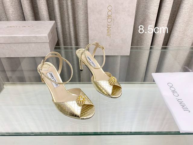 Jimmy Choo 吉米周简单优雅又不失时尚的高跟凉鞋 面料格纹皮，内里羊皮 ，原版定制意大利真皮大底 跟高:8.5Cm 10Cm 码数:35–39 34、4