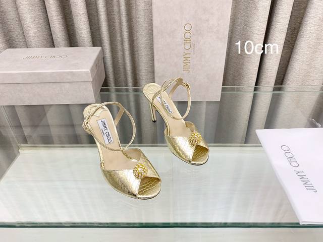 Jimmy Choo 吉米周简单优雅又不失时尚的高跟凉鞋 面料格纹皮，内里羊皮 ，原版定制意大利真皮大底 跟高:8.5Cm 10Cm 码数:35–39 34、4