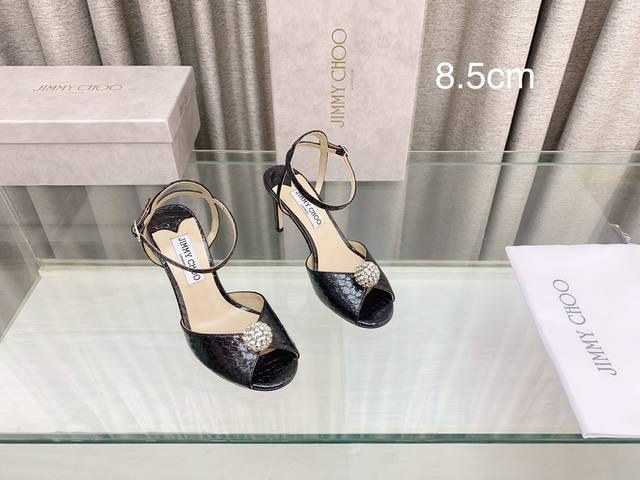 Jimmy Choo 吉米周简单优雅又不失时尚的高跟凉鞋 面料格纹皮，内里羊皮 ，原版定制意大利真皮大底 跟高:8.5Cm 10Cm 码数:35–39 34、4