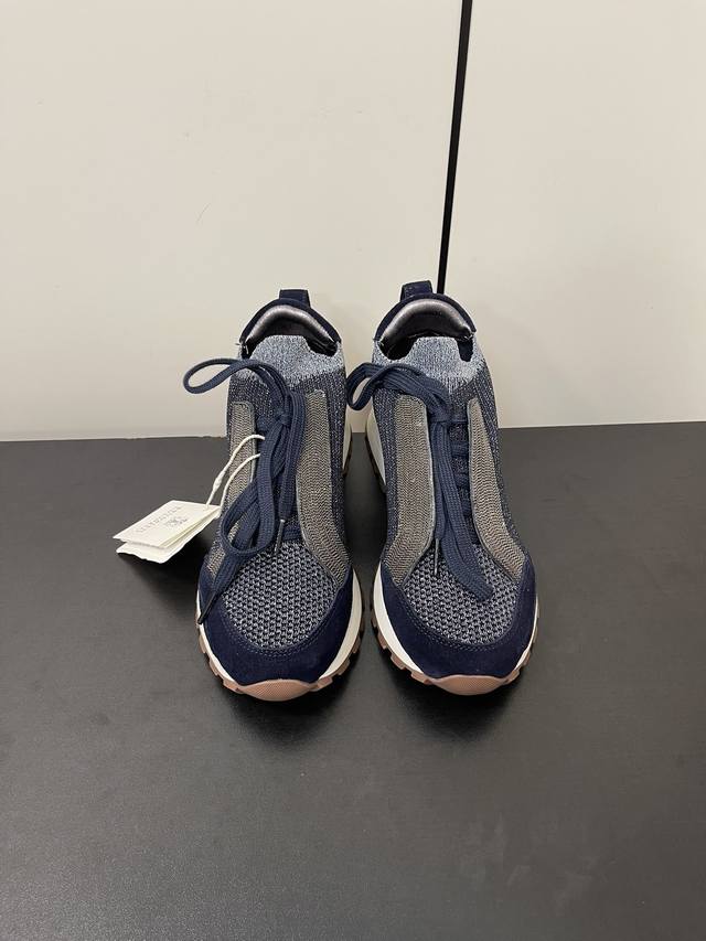 brunello Cucinelli 新款bc经典休闲鞋运动鞋系列单鞋 Bc是意大利知名品牌，极简主义风格，复古又高级！简约又大气，属于非常耐看的款式！高级百搭