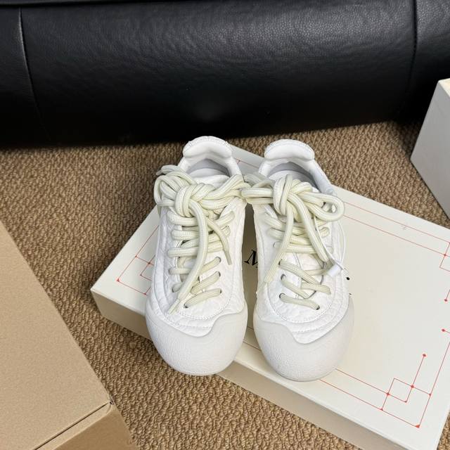 Size: 35-44 45订不退不换 顶级版 配飞机盒包装 麦昆 官网同步上新 24Ss 秋冬最新 Alexander Mcqueen 亚历山大 麦昆 秋冬最